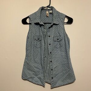 Vintage sleeveless button up top